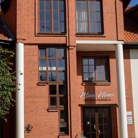 Mans Nams Hotel Saldus Buitenkant foto